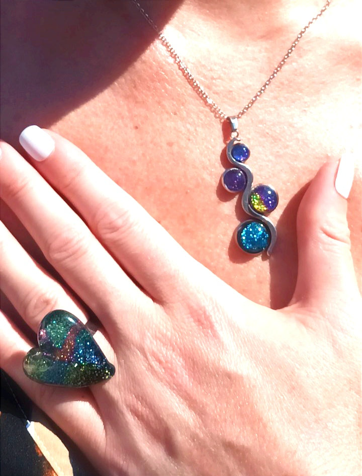 GALAXY SPARKLE NECKLACE GLASS PENDANT 4 PEARLS STEEL
