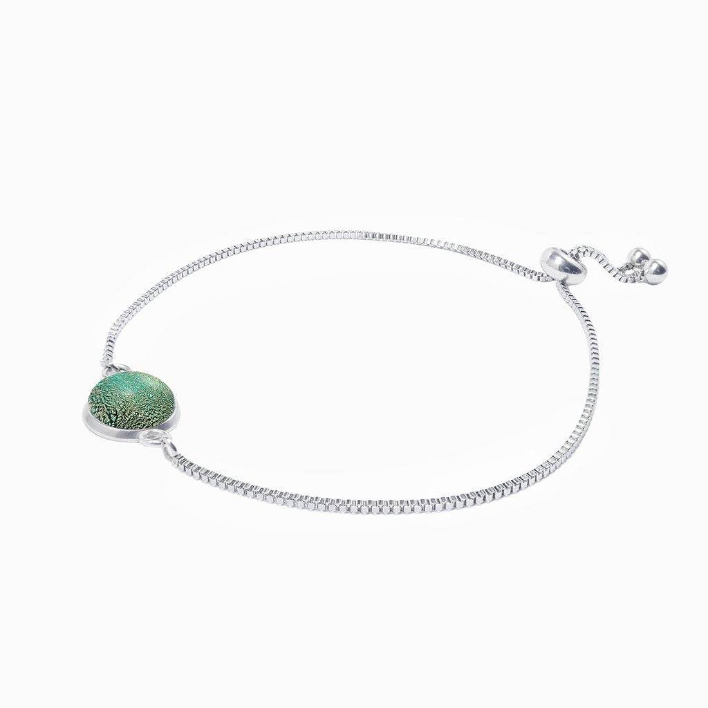 BRACELET COPPER ~ GREEN BOKEH | ST. STEEL | PERFECT FIT | REFLET[proBRACELET COPPER ~ GREEN BOKEHduct_vendor]MicrocosmosPRODUCT INFORMATION

Exclusive Microcosmoses Glass Reflet™
Base: Stainless Steel Perfect Fit adjustable slide closure up to 9", 22 cm.

Bracelet chain thickness 2 mmBRACELET STEEL