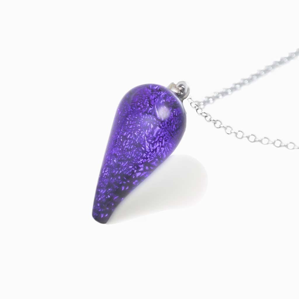 NECKLACE STARRY BLUE ~ INDIGO | DROP | REFLET[proNECKLACE STARRY BLUE ~ INDIGOduct_vendor]MicrocosmosPRODUCT INFORMATION

Exlusive Microcosmoses Glass Reflet
Bead size length: 20 mm/ 0.8" |  width: 12 mm/ 0.5"

Base chain: Sterling Silver 925 ~ Stainless Steel 
ChaiNECKLACE