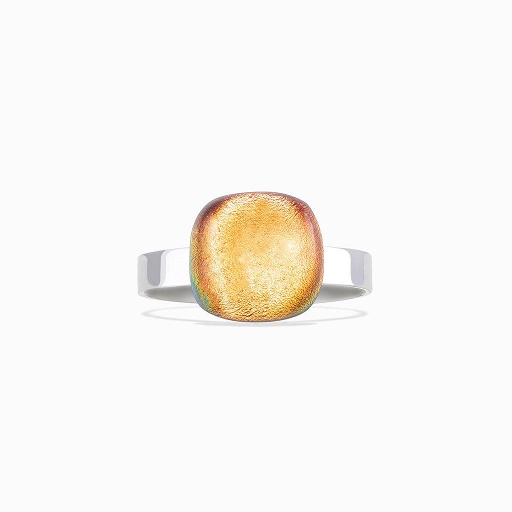 RING ORANGE GOLD ~ CRYSTAL GREEN | SQUIRCLE | REFLET[proRING ORANGE GOLD ~ CRYSTAL GREENduct_vendor]MicrocosmosPRODUCT INFORMATION

Exclusive Microcosmoses Glass Reflet™
Base: Stainless Steel 
Bead size length: 12~14 mm / 0.47"~0.55" |  width: 12~14 mm / 0.47"~0.55"


Free GiRINGS GLASS REFLET